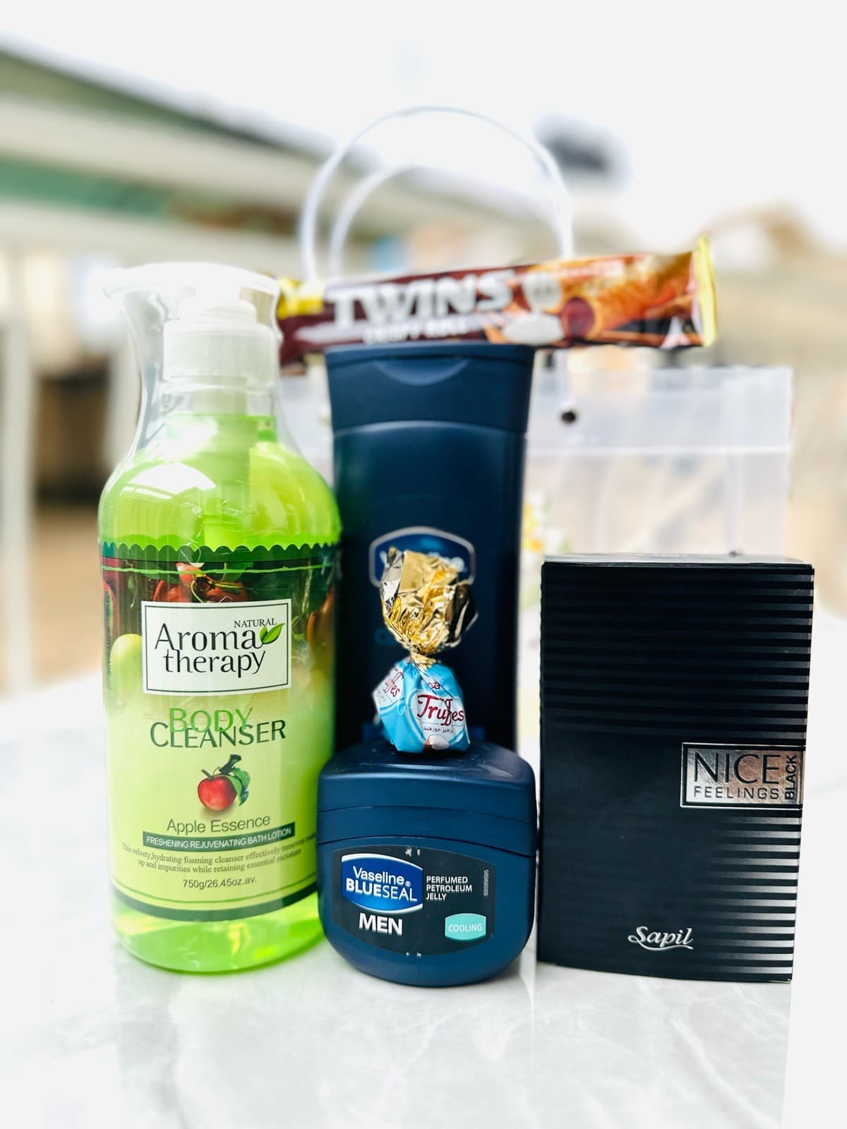 Curl and Shine Glam Essentials image 3