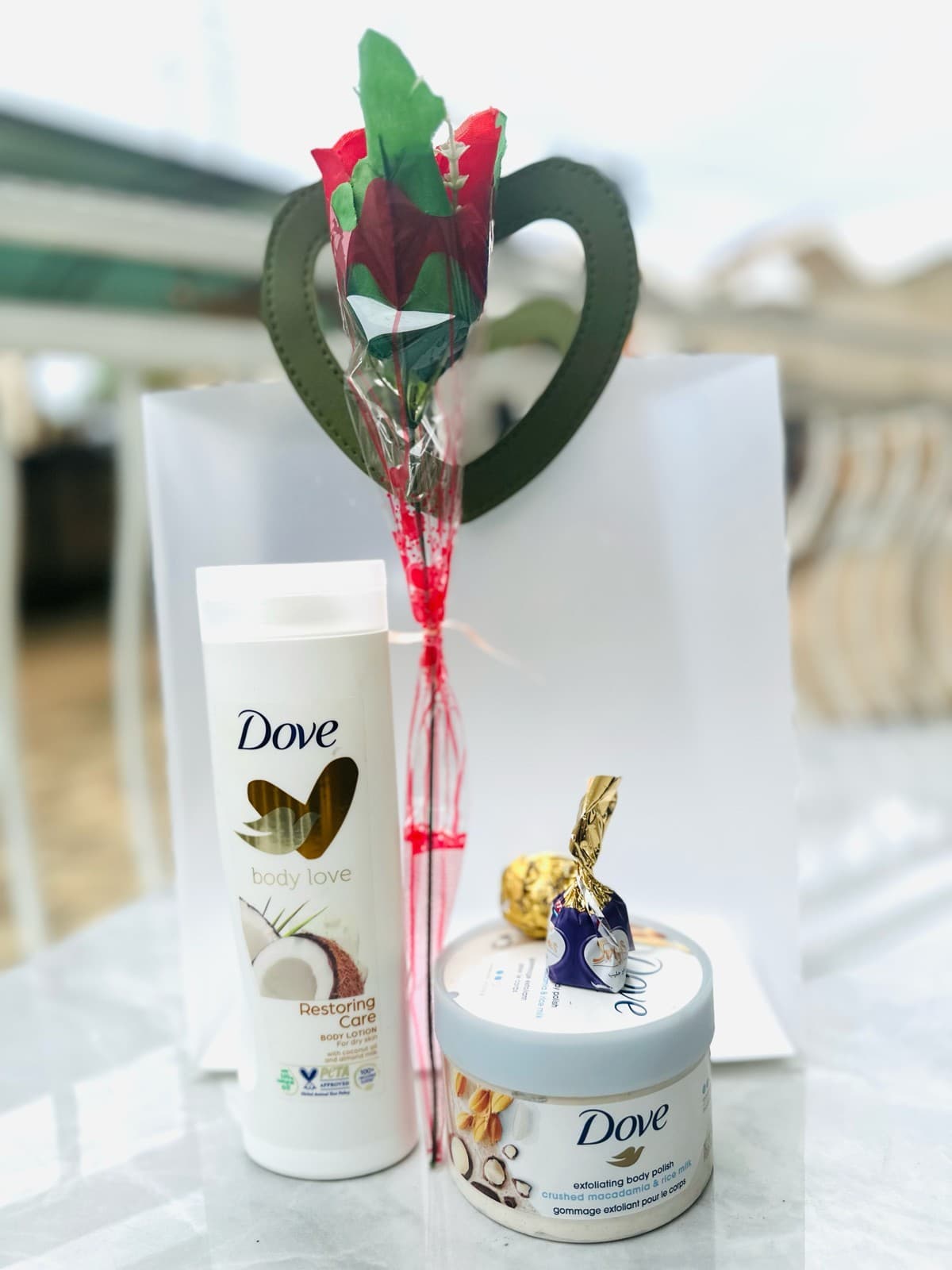 Dove Restore Glow Kit image 1